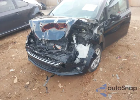 2019 Ford Fiesta Se z USA, uszkodzony, nr VIN 3FADP4EJ6KM105587